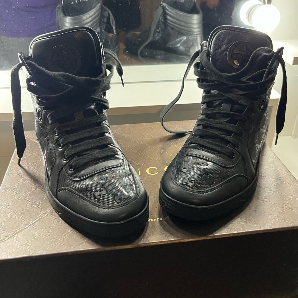 Gucci black shoes